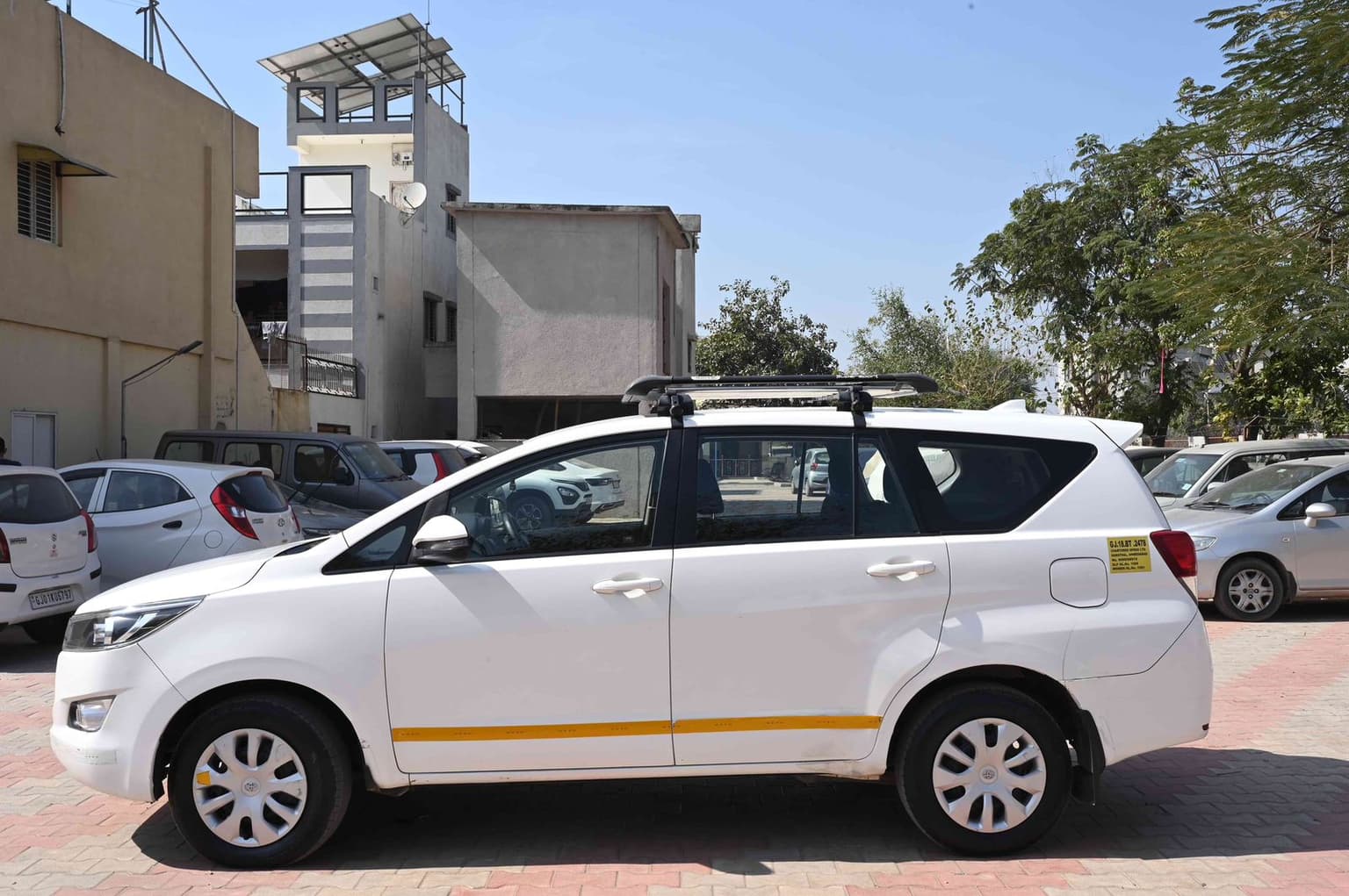 Innova Crysta 4